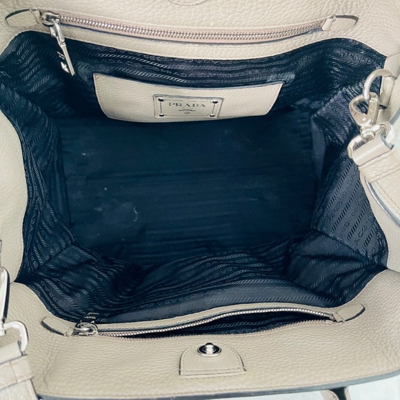 AUTHENTIC Prada Vitello Daino leather tote - Picture 9 of 15
